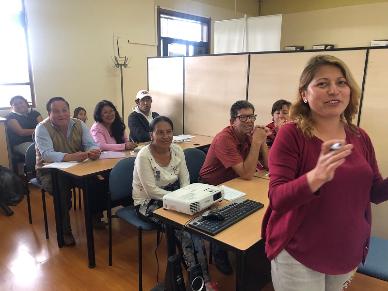 Nuevos talleres gratuitos para emprendedores se realizan en Calderón