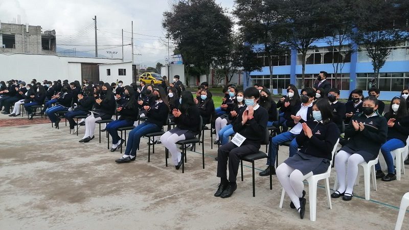 La Unidad Educativa Milenio Bicentenario Se Integr A Las Aulas Quito