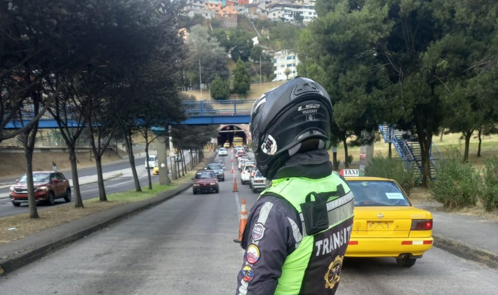 La Amt Implementa Un Cuarto Contraflujo En La Av Mariscal Sucre