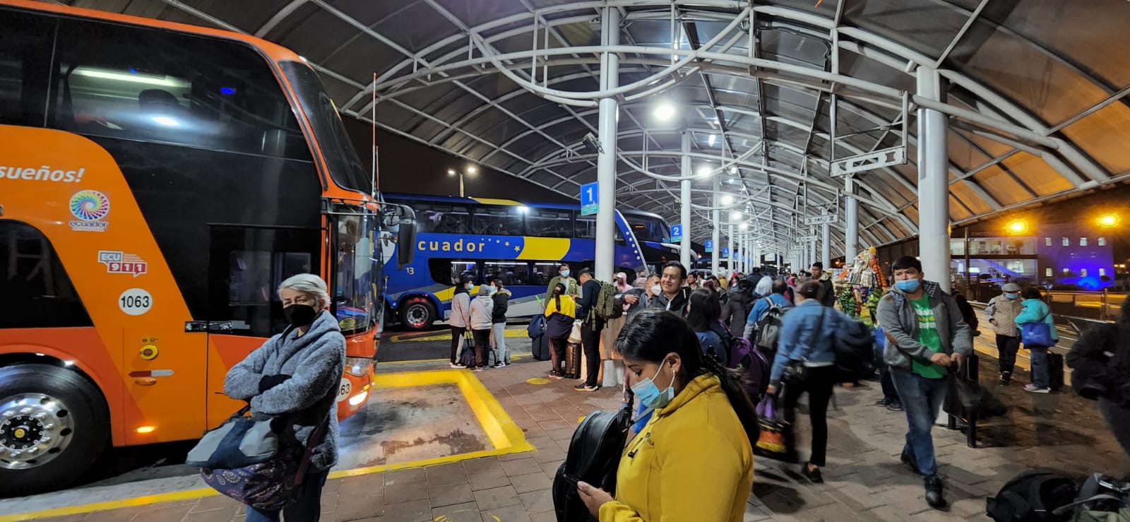 Personas Viajaron En El Primer D A De Feriado Desde Las