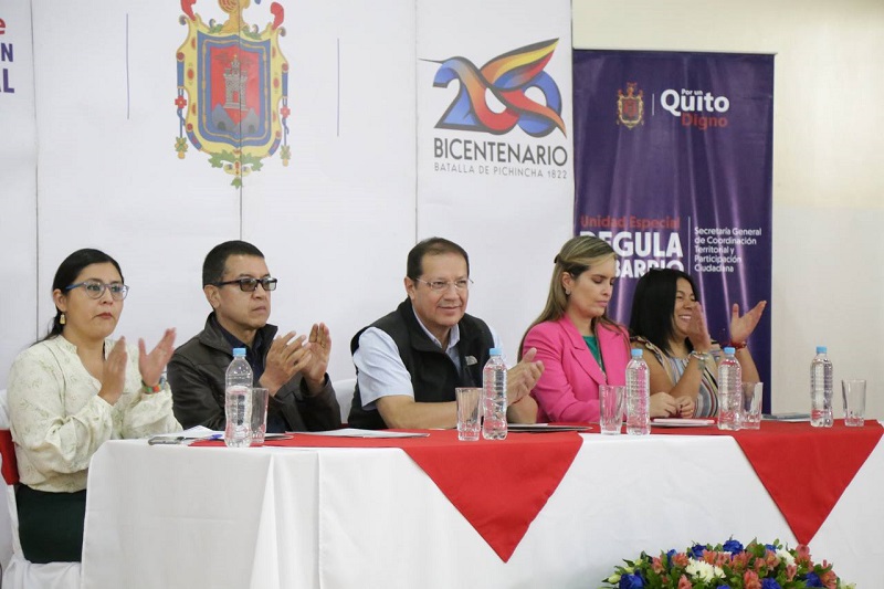 156 Personas Se Benefician Con La Entrega De Escrituras Quito Informa