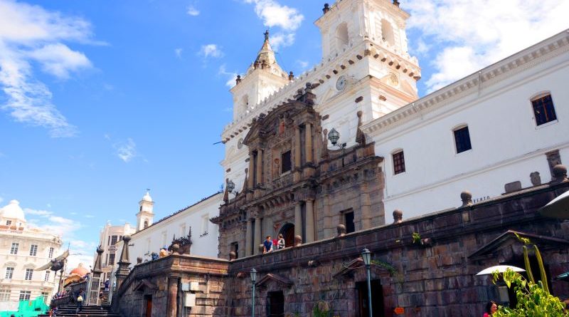 Los 10 Lugares Que Tienes Que Visitar En Quito Quito Informa