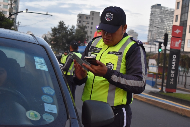 Agentes Civiles De Tr Nsito Garantizar N La Seguridad Vial En