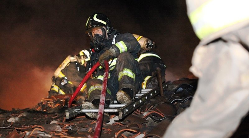 Pirotecnia en las Fiestas Decembrinas y Medidas de Prevención - Extintores  SECOM