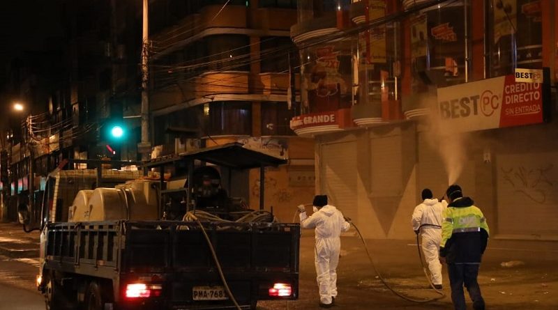 Desinfección Mercado Las Cuadras y calle J