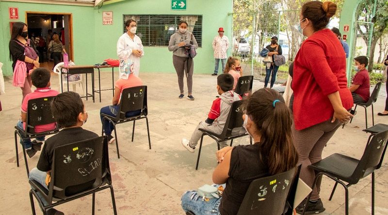 Vacunación estudiantes