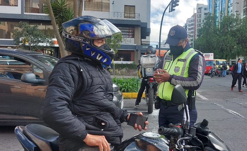 La AMT registró más de 5000 motocicletas en un mes, en operativos de  control – Quito Informa