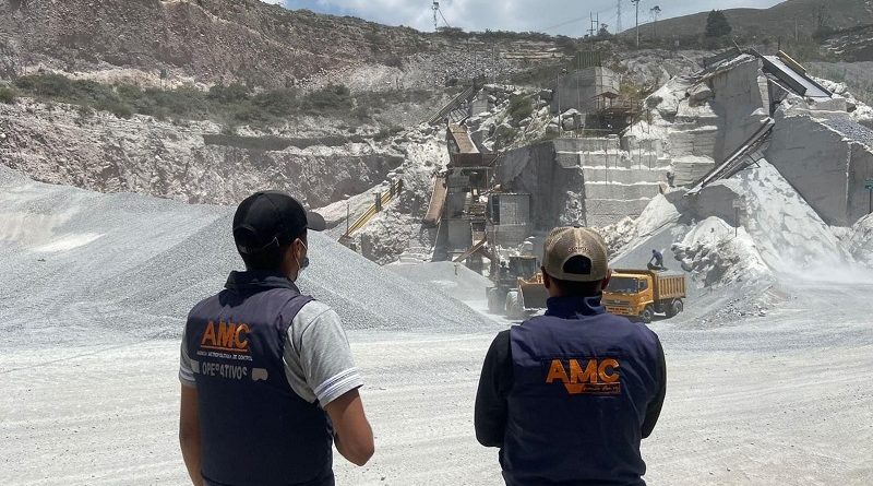 Suspensión concesiones mineras