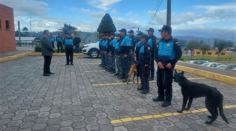 Grupo de Rescate y Binomios Caninos retornaron a Quito